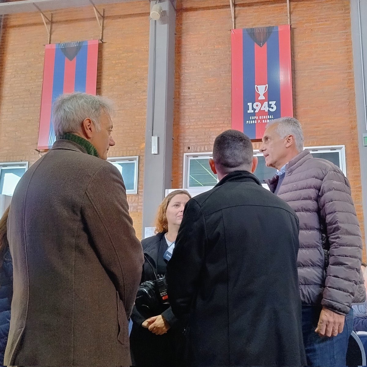 MarcosGarciaSL's tweet photo. @MateoGrosso Final del latinismo? Ay Mateito capaz sos muy chico o te falta pisar la cancha para entender que justamente votaron latinismo. De paso averigua quienes son campos y mangone https://t.co/QAl3BN3Oak