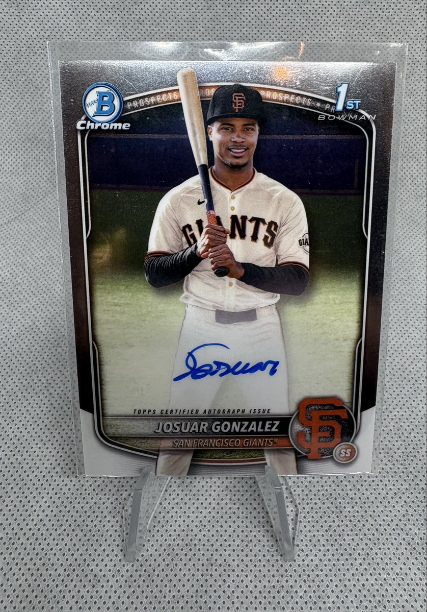 PrintRunCards2's tweet photo. Josuar Gonzalez auto 

$100 BMWT 

@HobbyRetweet_ https://t.co/fBzVQMZU7r
