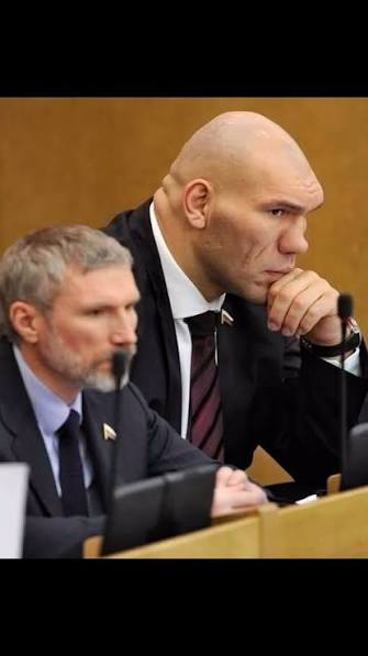 underlines17's tweet photo. @Mraba559516 This is a russian politician btw https://t.co/HkTXZpEIKA