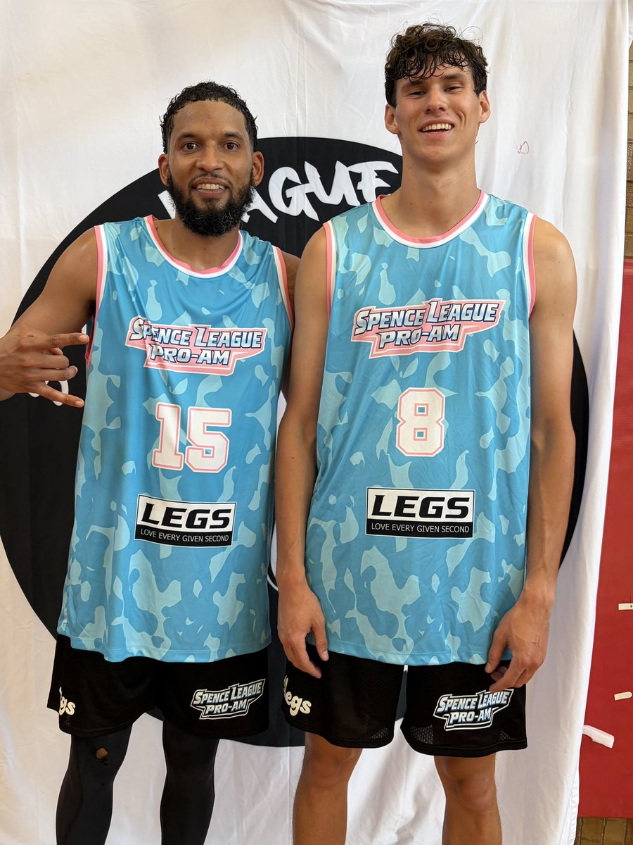 SpenceLeague's tweet photo. FINAL 🚨

GAME #2

TAKERS defeats FIRST ROUND 62-56

Big time second half performance led by:
⭐Anthony Spencer II– 20pts &amp; 5reb, 2ast
⭐Chris Harris– 15pts &amp; 8reb

Great battle tonight 👏 #Basketball https://t.co/ZL6hTzWz4L