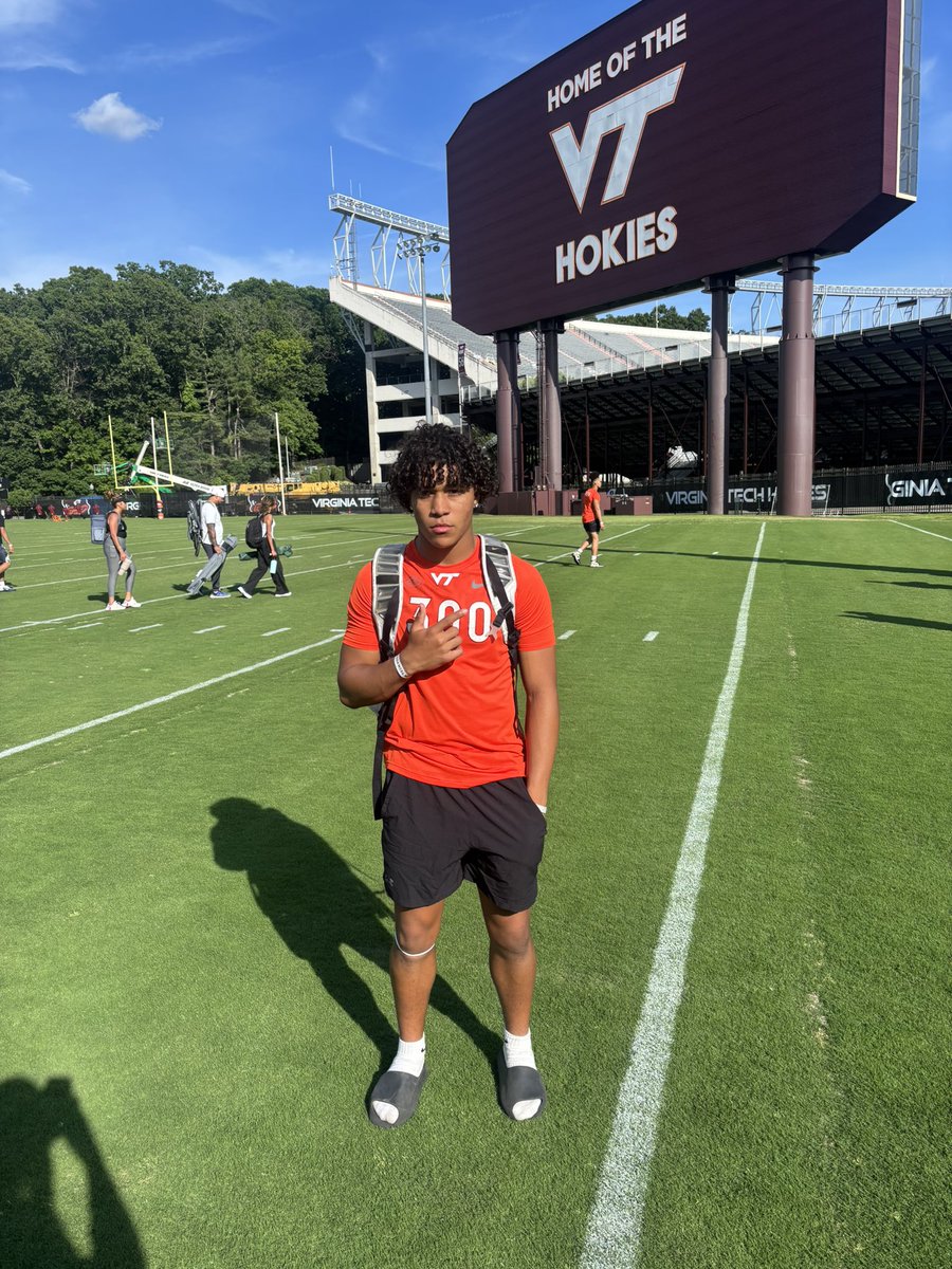 BraxtonHerbison's tweet photo. Had a great time at the Virginia Tech camp today! Getting ready for the camp on Tuesday! @coachdtwhite @coachBuckhalter @RabunGapEagles @Coach_Mines https://t.co/OGhqa1gtA0