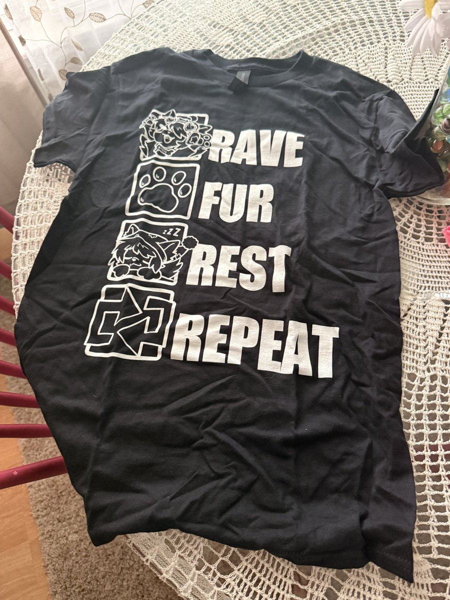 fizzyberri's tweet photo. Ravefurrest goodies!!! >w< https://t.co/yUVgaiSG9D