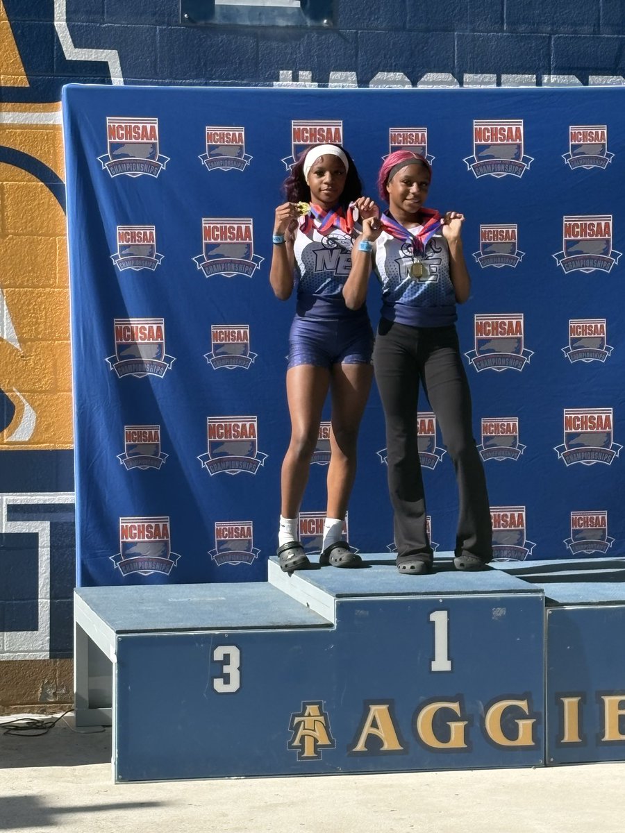 TreasureDuff_'s tweet photo. Sophomore ||12.19 PR at the state meet || lane 7🔥🔥@BRocheSports https://t.co/TndafzkBUl