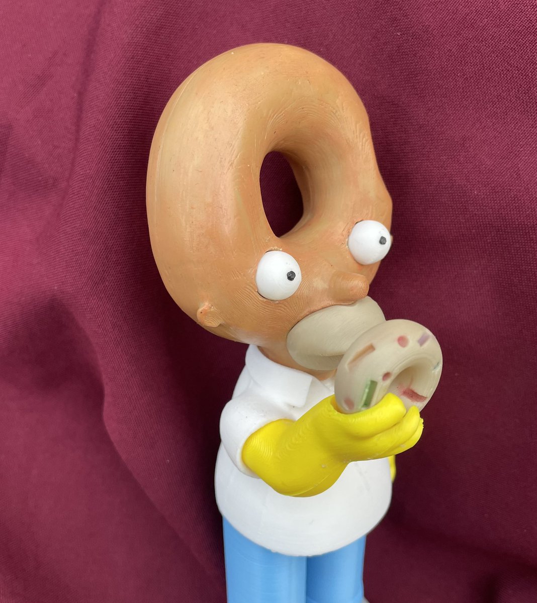 frikicity's tweet photo. Esa dona malhabida la llevarás siempre en la cabeza!! 😈
Ya no te arranques trozos 🍩
Ay, es que estoy muy dulce y sabrosito 😋
Homero cabeza de dona disponible! 

eshop: https://t.co/Dt1a8WYSiX
whatsapp +56977442620 

#homerocabezaderosquilla #simpsons #simpsonss05e05 https://t.co/JzfzN6QNey