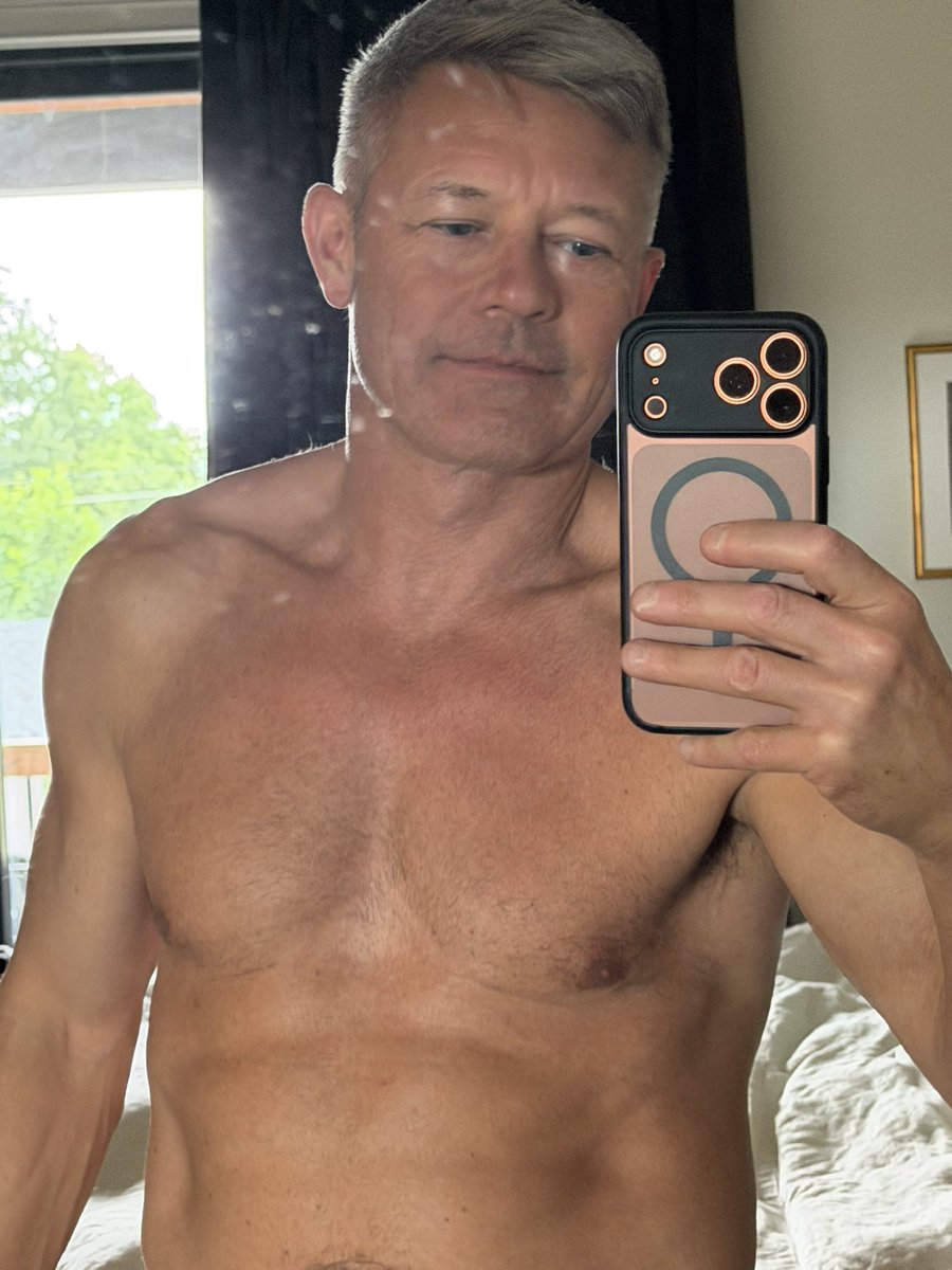 DaddyType8's tweet photo. Back home after long weekend in DC. Perfect weather great food and shopping. 36 miles walked. 1.5 hour bike rides. Fun trip and ready for Monday. https://t.co/1qhuORbQjT