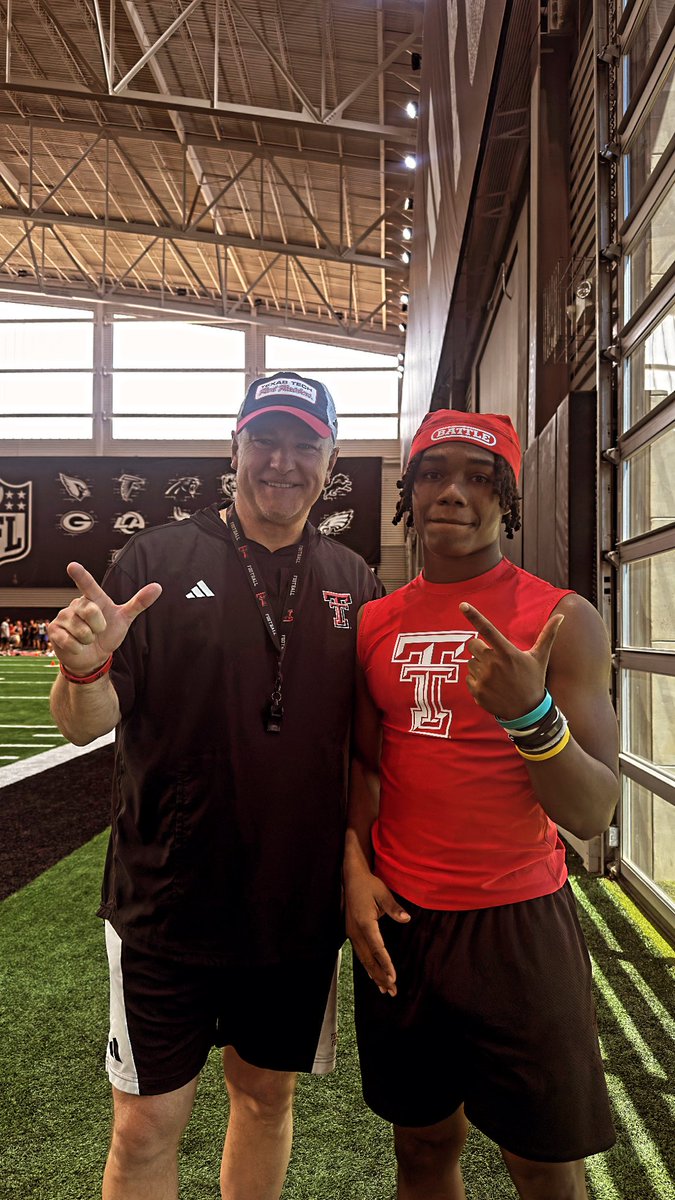 kam_primetime's tweet photo. Thankful for the opportunity to compete at @TexasTechFB today.

Appreciate Coach @JoeyMcGuireTTU and Coach @GarretMcGuire for the opportunity to showcase my abilities and compete at a high level.

Ran a 4.3 in the 40 today.
More to come…..

#AGTG #GunsUp #TexasTechFootball #C2028 #RecruitTX