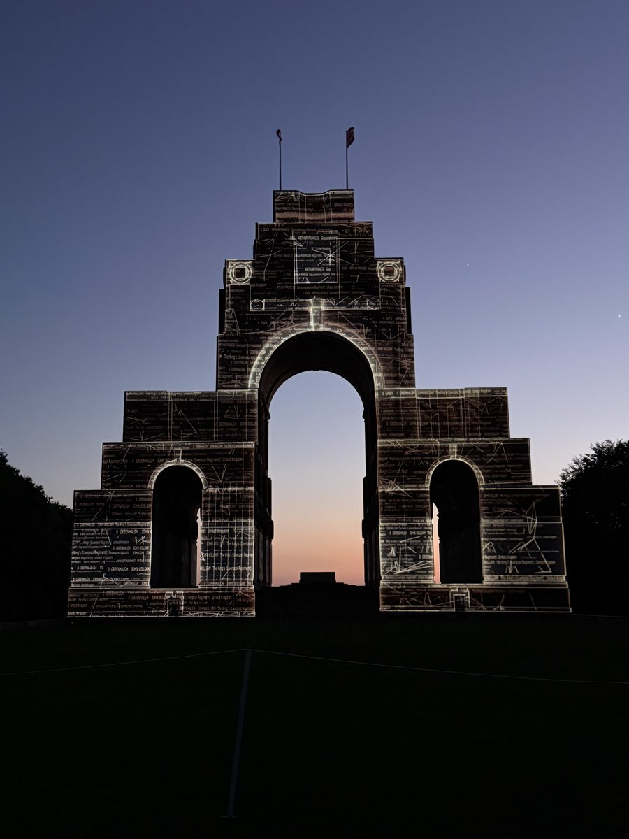 valentinpst's tweet photo. 110 years after the Battle of the Somme, the Thiepval Memorial was illuminated for a tribute as sober as it is moving. 

@CWGC 
@PaysCoquelicot 
@Prefet80 https://t.co/vXkXewSauE