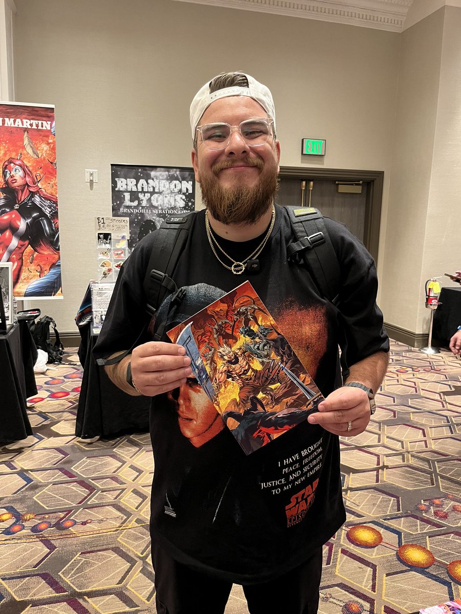 ProjectNaosis's tweet photo. Smiles only when you stop by the booth at Amazing Comic Con! #amazingcomiccon https://t.co/IgoUW8Q0by