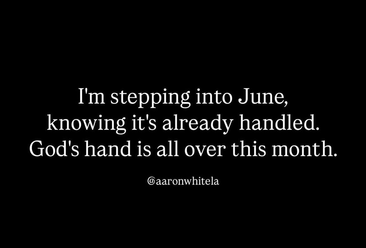 MYavhudi's tweet photo. Happy new month Fam 💃🏻🙌🏽 https://t.co/EMl9yAv6AY