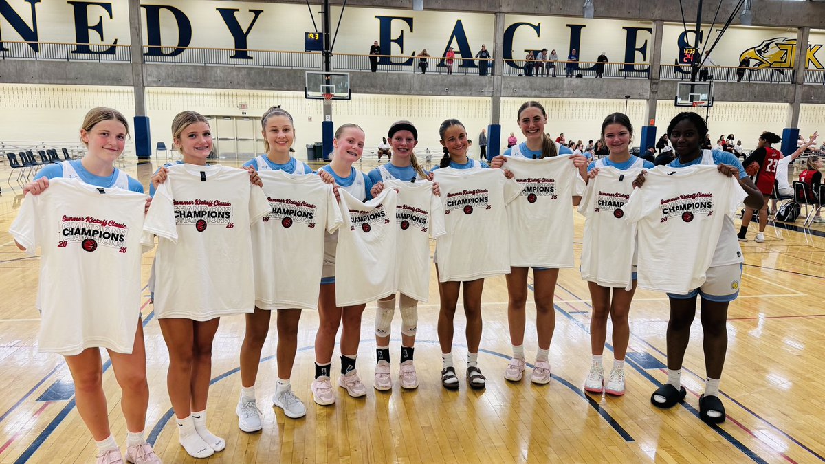 BrayleeHinze's tweet photo. Finished the weekend as Platinum Summer Kickoff Classic Champions!!🥇 https://t.co/7gnVJGMw53