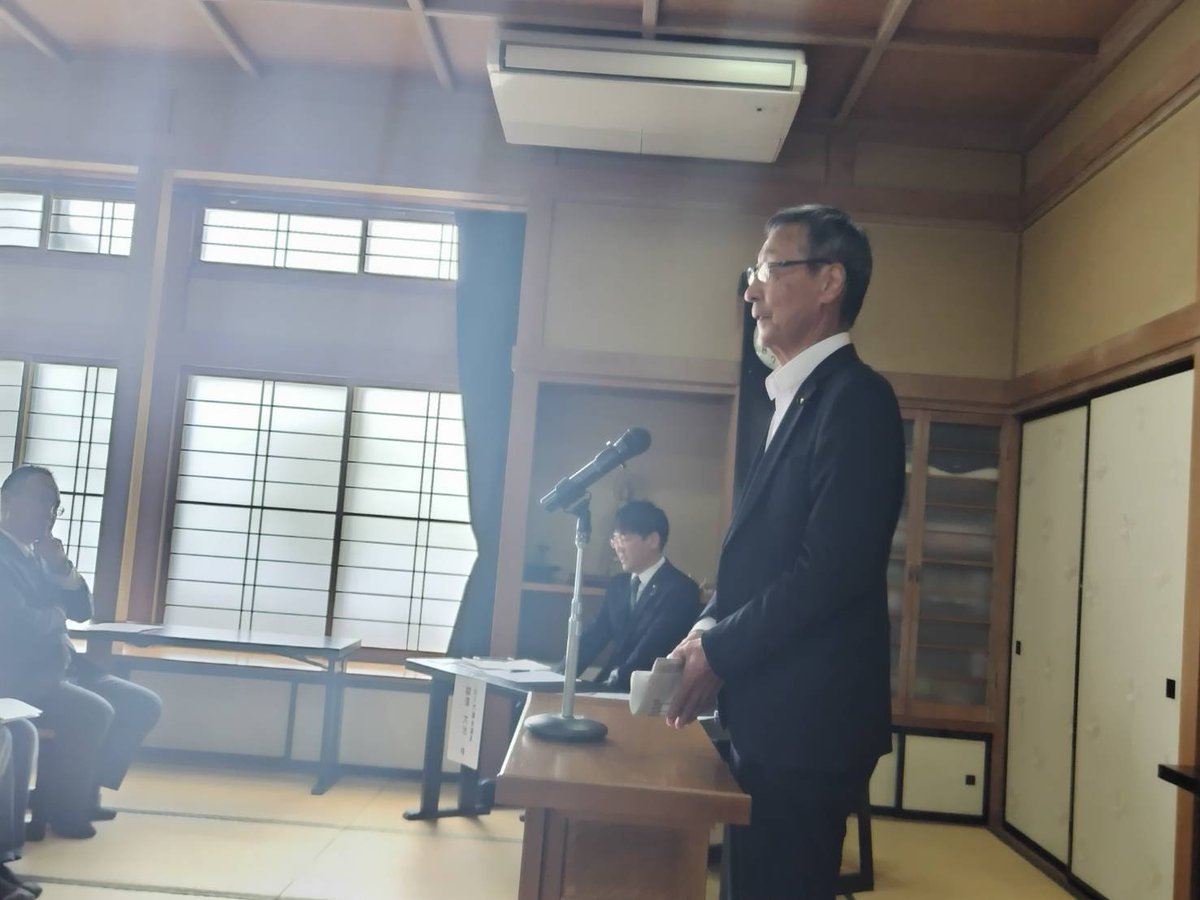 zhou77522's tweet photo. 県政報告会を
5月17日中込会館、5月31日桃源院
2会場で開催しました。

ご来場いただきました皆様、ご来賓の皆様、
運営にご協力いただいた後援会役員の皆様、
ありがとうございました。

長野県では本日から
#宿泊税
が導入されます。
概要の一端について説明しました。 https://t.co/fxkeoZUJGC