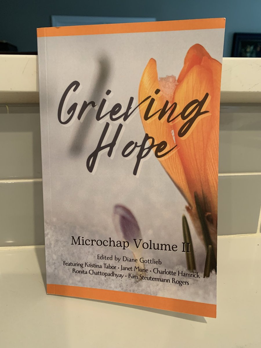 DCant57's tweet photo. Just finished reading this excellent collection. Begins with the beautiful words of @CharlotteHam504, and continues with stellar work by 4 other writers. Grieving + Hope = A terrific read. #writing #chapbooks https://t.co/wmjG64yzfK
