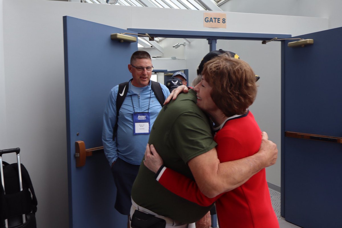 KernenBlake's tweet photo. Today’s Honor Flight in at the Bangor International Airport was so incredibly special and meaningful for everyone present. Thank you @HonorFlightNet for the incredible work you do! https://t.co/q4chwjSDC2
