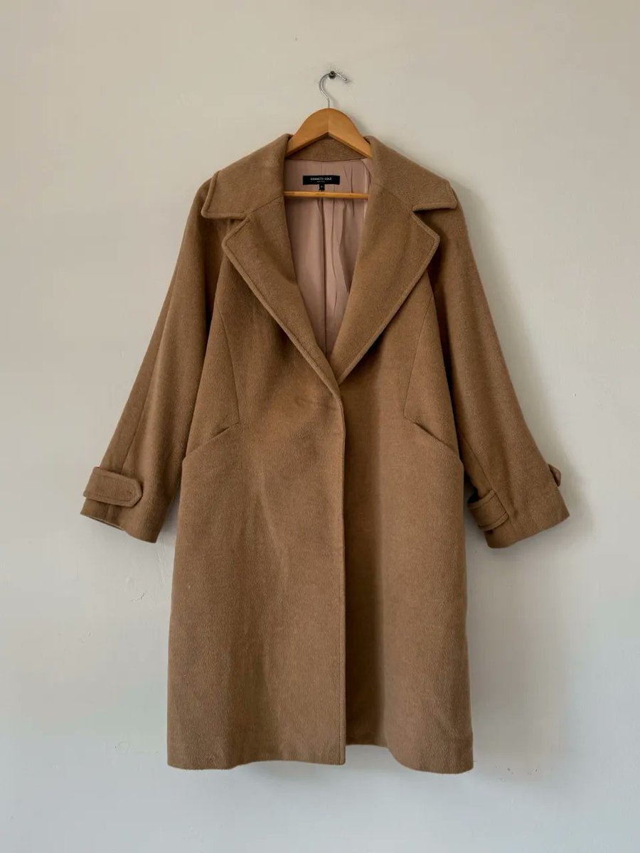 extra_finds's tweet photo. SE VENDEEE
Tapado Kenneth Cole
Talle M - $85.000
Estado: Nuevo sin etiqueta
Por @ gerocloset https://t.co/7XYptFGlVR