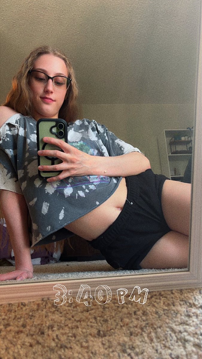 RanchDressing30's tweet photo. me taking more pics bc I'm dramatic https://t.co/tUDwnSeRq3