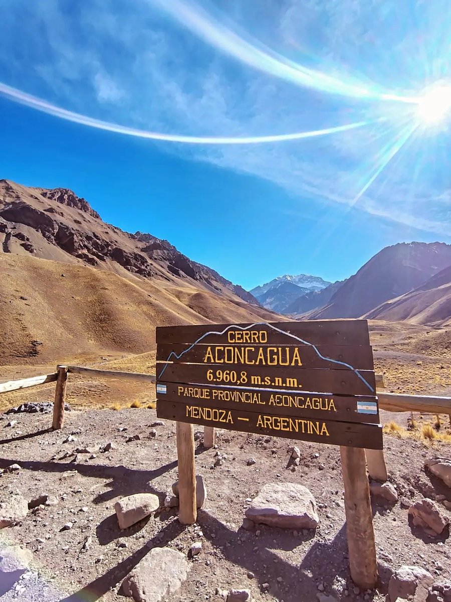 RespiraArg's tweet photo. El techo de Argentina 🇦🇷 

📌Cerro Aconcagua en Mendoza https://t.co/xaTXjA4Eh5