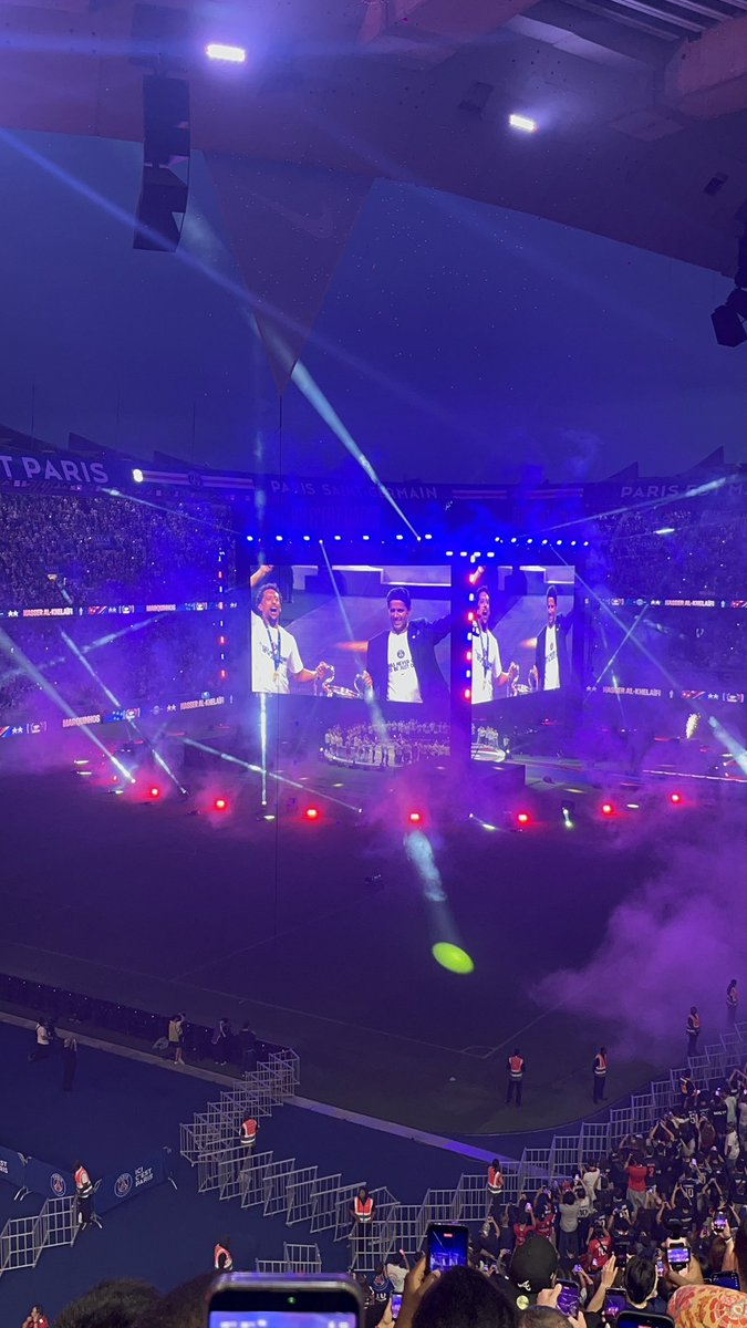 Fafe78zz's tweet photo. Merci @Modatickets pour la célébration c’était incroyable ❤️ https://t.co/Ff1Y2JPAaO