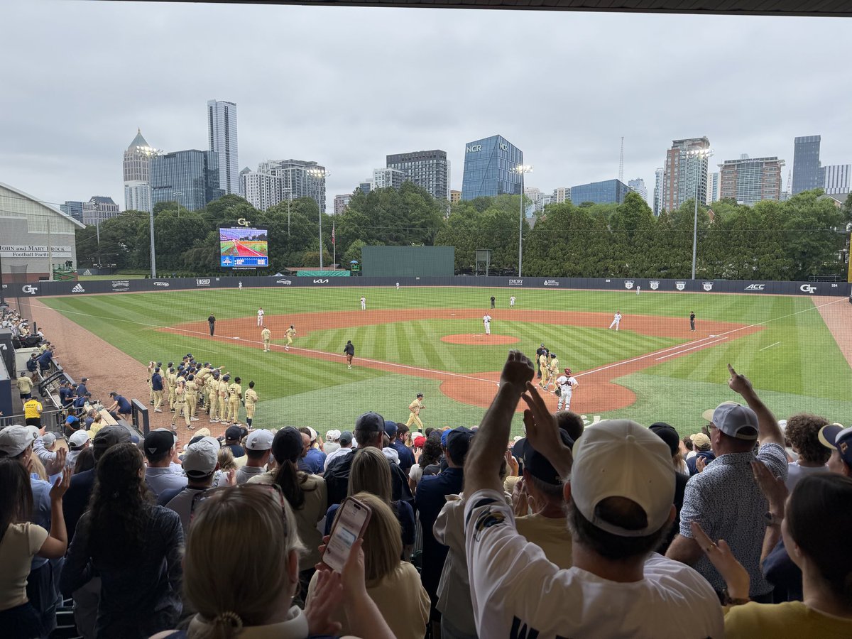 GabeBurnsAJC's tweet photo. This Georgia Tech team is something to behold https://t.co/mO2s0PcM2X