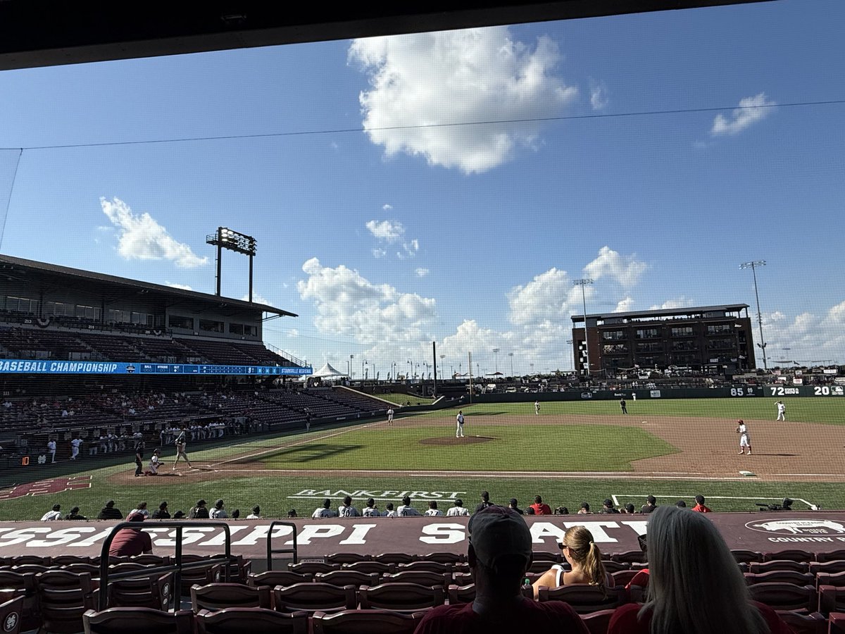 HunterSundbye28's tweet photo. Thank you Starkville for an amazing experience &amp; for your southern hospitality!  Awesome place &amp; even better people! Watching our Cats at the NCAA D1 Regionals was a trip to remember for sure with some good company! ⚾️
@beccaccio_jason @AceBeccaccio34 @SundbyeMichael 
#bearcats https://t.co/Mp9DmWk1nd