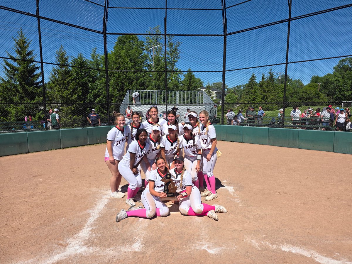 AlyssaMcCalla32's tweet photo. b2b District champs!! so proud of this team and excited to move into regionals!! @OLSMEagletSB @PUSoftball @VUSoftball @BC_Softball @YaleSoftball @CoastalSoftball @FSU_Softball @CMUSoftball @UWSoftball https://t.co/9ZxvNPQQLR