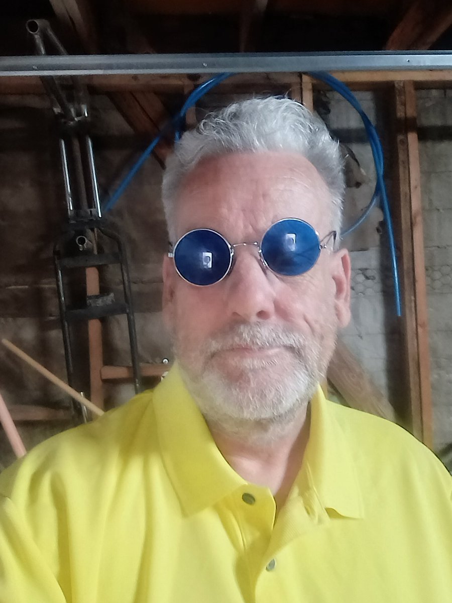 bobeager's tweet photo. Yellow and Blue Attack Tranquility and Caution https://t.co/SyIqbCyy8Z