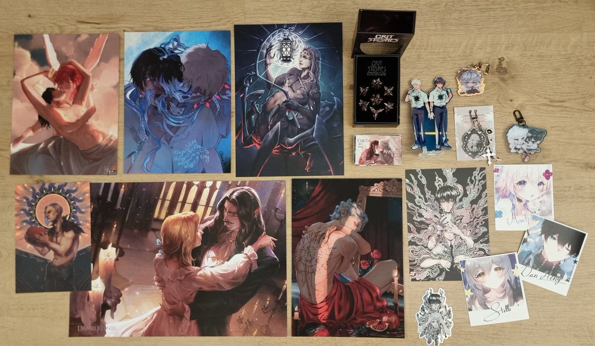 Vampauli's tweet photo. Dokomi 2026 Loot🦇

The hot weather was honestly awful, cosplay was never this unfun before. Sobble is such a mood this year. :< https://t.co/J5w3sJ0t4t