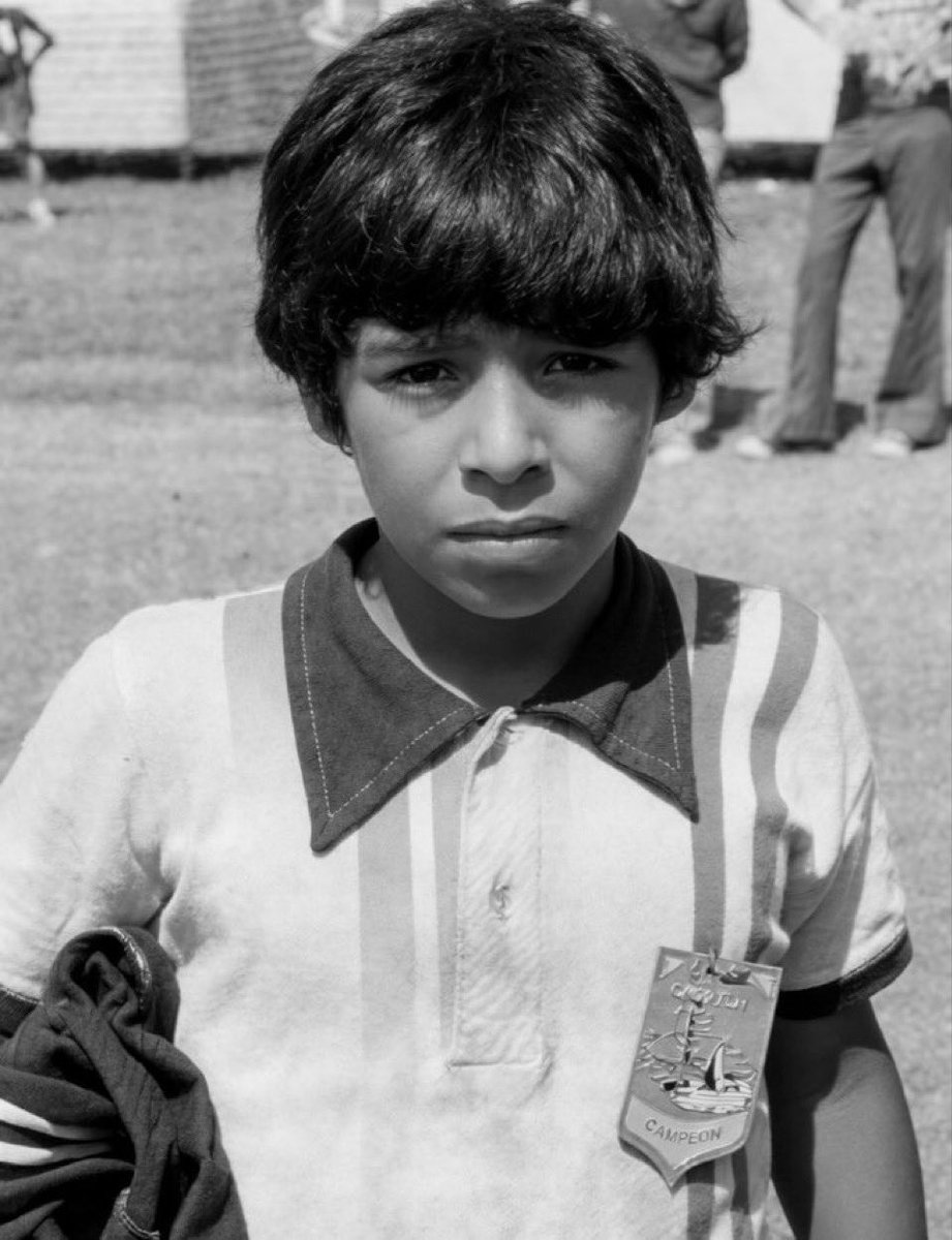 xhash86's tweet photo. MARADONA 👑 https://t.co/gmrN1loqWI
