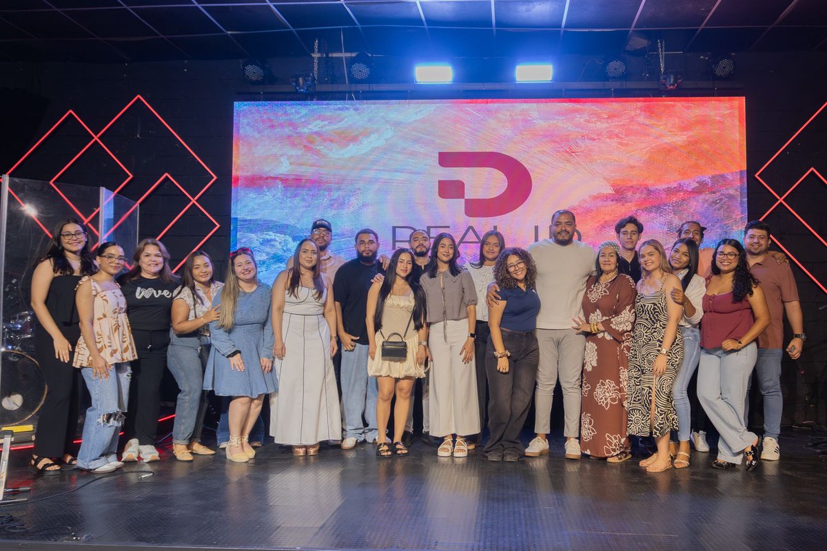 arianys27's tweet photo. Una experiencia increíble con personas increíbles ✝️💟 https://t.co/rX2dMe6QTG