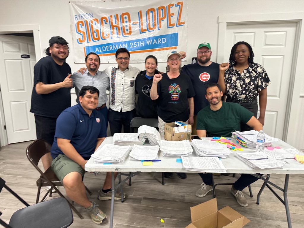 GroundworkDSA's tweet photo. Congrats to Chicago DSA for turning in over 17k signatures and mobilizing over 200 members to help get independent congressional candidate Alderman Byron-Sigcho-Lopez on the ballot. https://t.co/414lOCGrhr