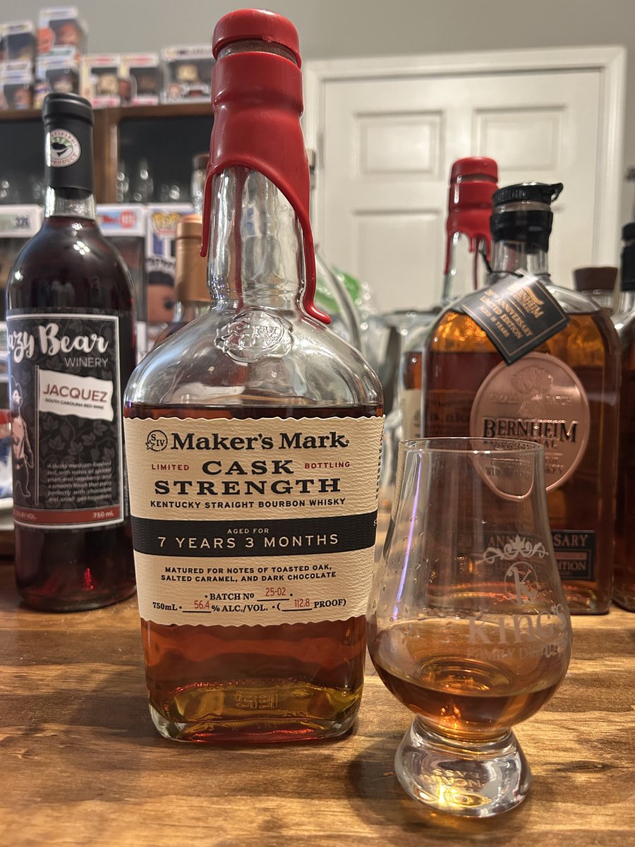 depthofghost's tweet photo. @dccoletrain Maker’s and Eagle Rare got me started https://t.co/7nAkt8qEml
