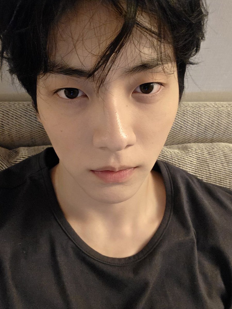 divaxdiaries's tweet photo. this guy looks so much like soobin oh my god https://t.co/09tMltaIZb