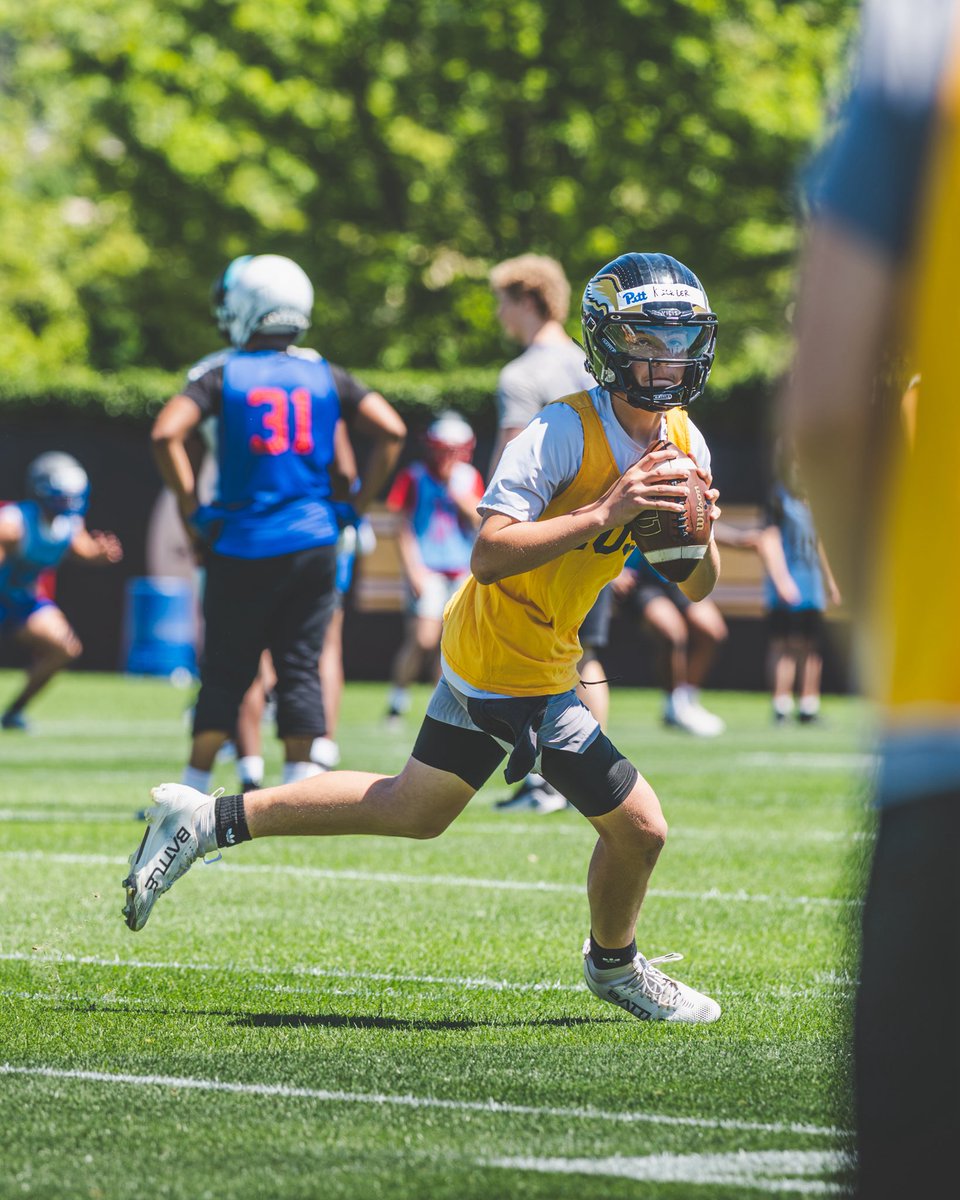 Brodykickler's tweet photo. Had a great day at the @Pitt_FB Prospect Camp Today! Thank you @Kb1Raw, @mason_heinch06 and the rest of the staff for coaching me up!

@Coach_LaBrie @Kb1Raw @CoachDuzzPittFB @Pitt_FB @WPIAL_Insider @TheWPIALEdition @WPIAL_Blitz @KeystoneOaksFB https://t.co/iQAVg8d0qy