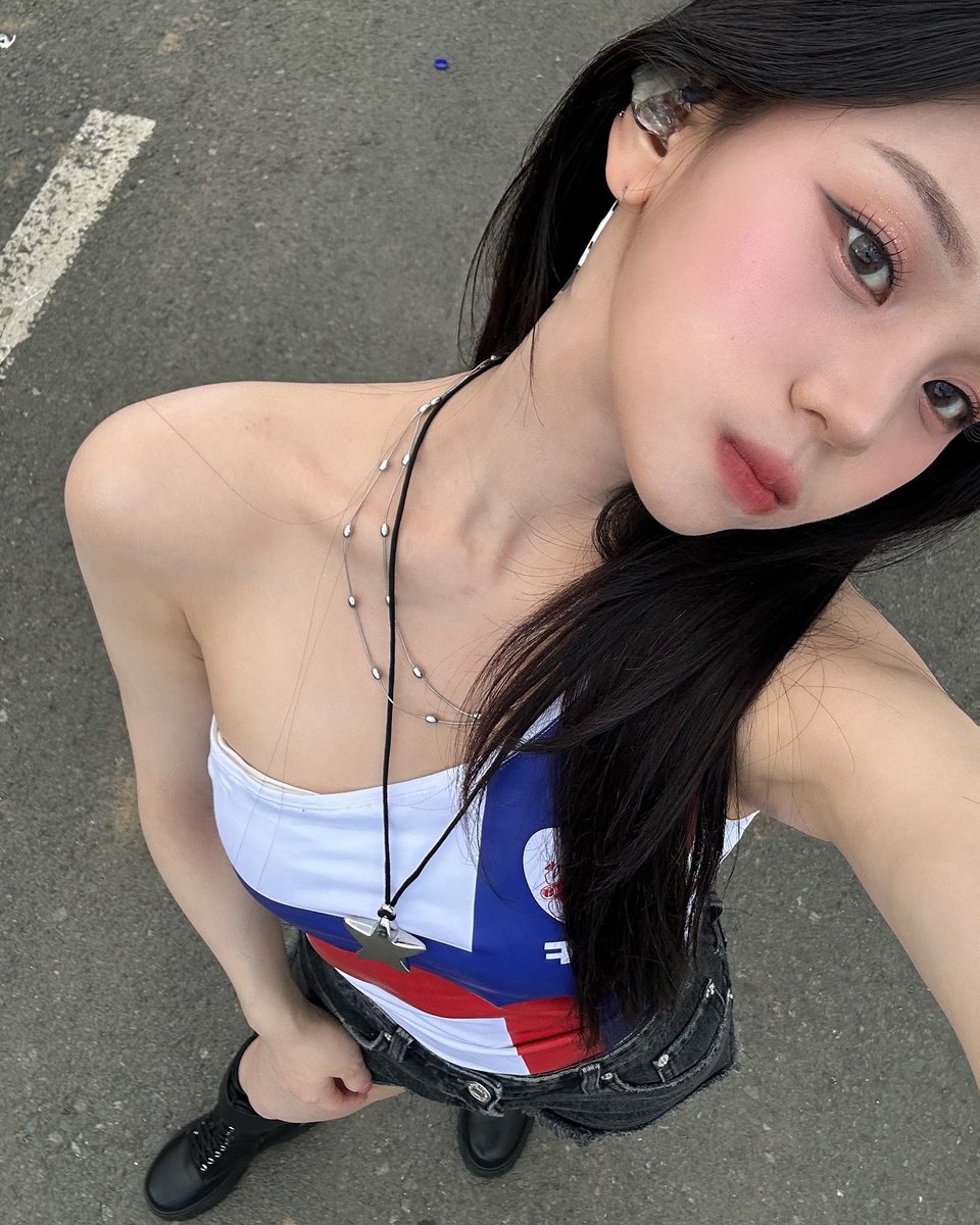 urmochis's tweet photo. Nada como despertar de la siesta de belleza mensual que con el #𝑚𝚎𝐨𝑤𝚐𝐫𝑙𝕤ᰍ𝕣e𝐭ur𝕟s, claro que después de escuchar #𝐛u𝕣n𝕚ngːฅuթꕨ no tuve otra opción más que salir corriendo a la #𝕔hu𝕣r𝕣r𝕣᪇ꕀթαr𝐭y pues mis niñas volvieron para romperla. 

𝐥o͞𝕧ǝ &amp; #𝔼unji https://t.co/BAFl16vzjs