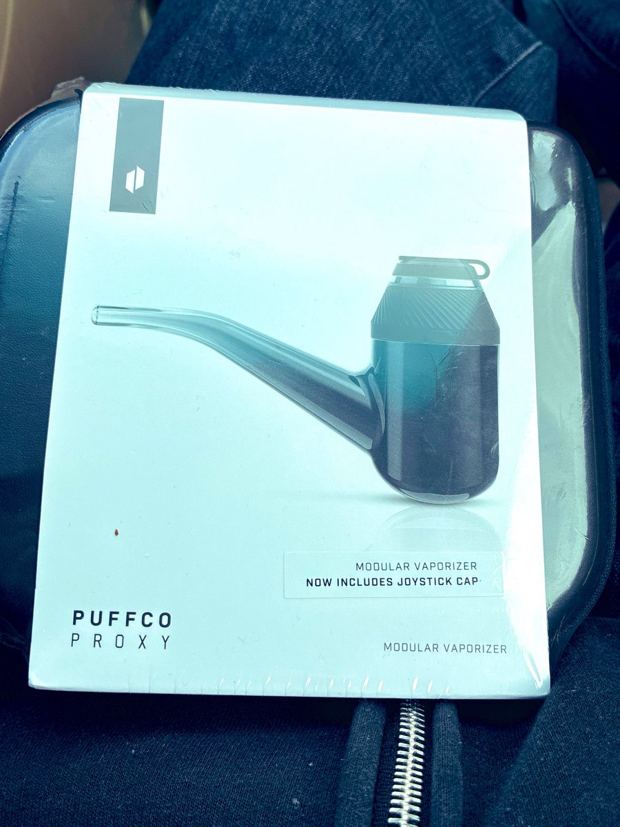l_love_boobs's tweet photo. fuck yes bro
#weedtwt #stonertwt #puffco https://t.co/QYfe4qfEpE