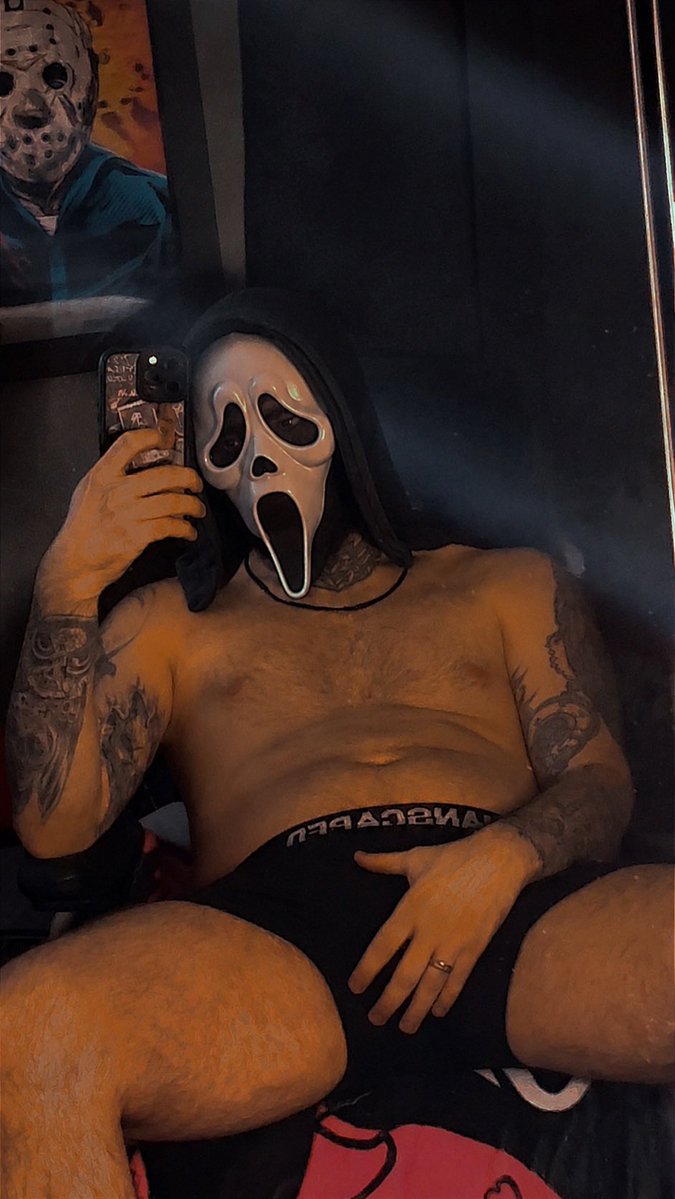 Maskeddolly97's tweet photo. It’s my birthday. Come spoil me🤭🫦 link in the comments 😘😘 #maskedmen #ghostface #follow #dom #maskedman #porn #kink #onlyfans #spoilme #tease #mootstwt #booktwt #fyp #repost #like #darkromance #birthday https://t.co/VO5a7jOOpo