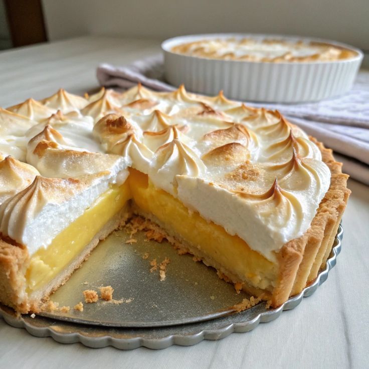 WHATSFORDlNNER's tweet photo. Lemon Meringue Pie https://t.co/CTrmBXyGMO