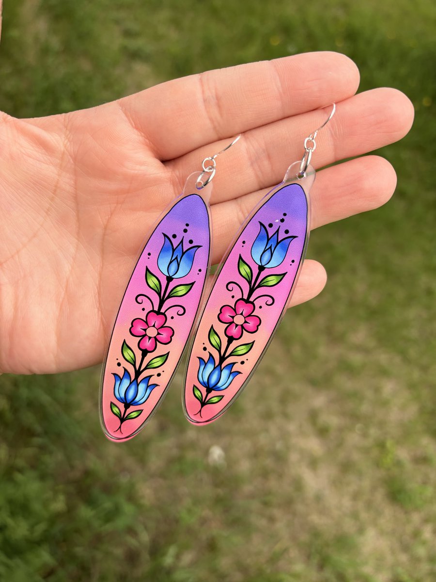 niibidoon's tweet photo. I design some acrylic earrings, what do you think?☺️❤️ https://t.co/pHTMVSo22q