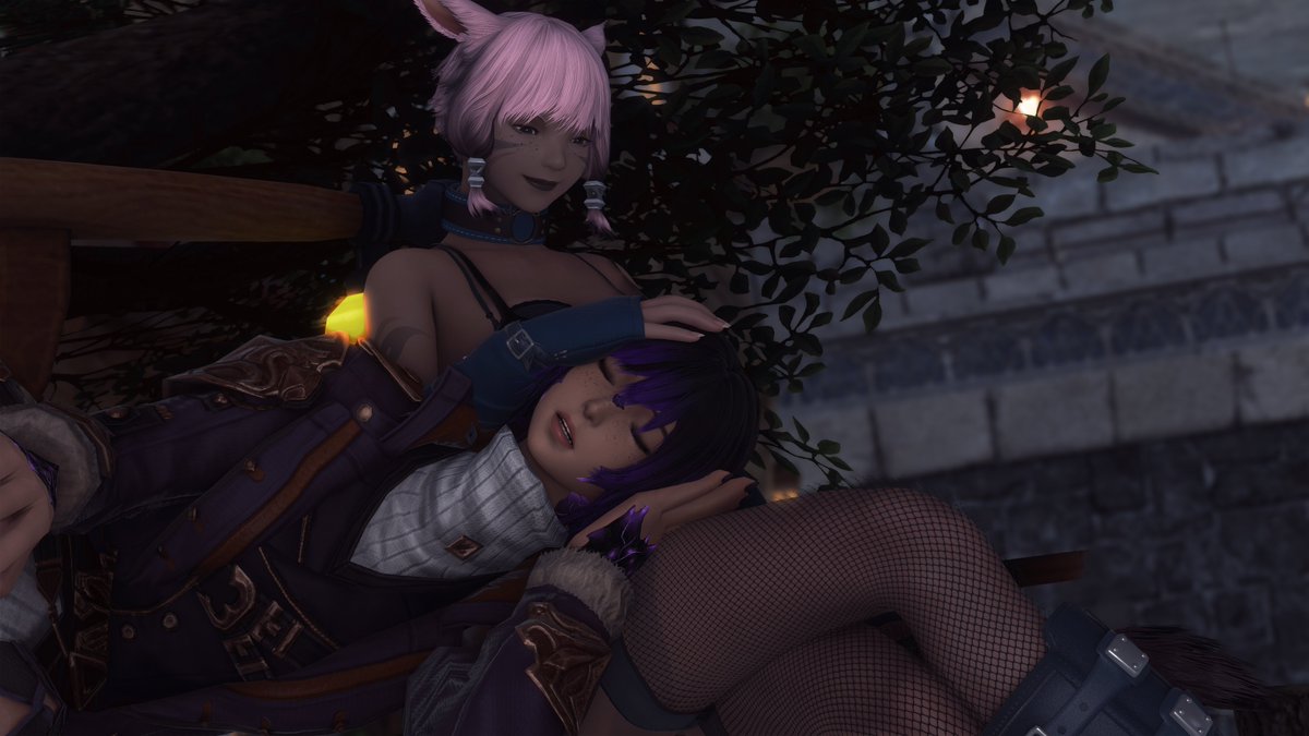 PurrfectMiqote's tweet photo. "So M'eowsi, How was your trip to Werlyt?"

*hours of length indepth explaination, colorful storytelling and a full nearly photographic retelling of it*

M'eowsi hears a snore come from Rayla. She looks down, letting out a sigh, suddenly aware the sun has set. "She's asleep.." https://t.co/R9jV4DPMLr