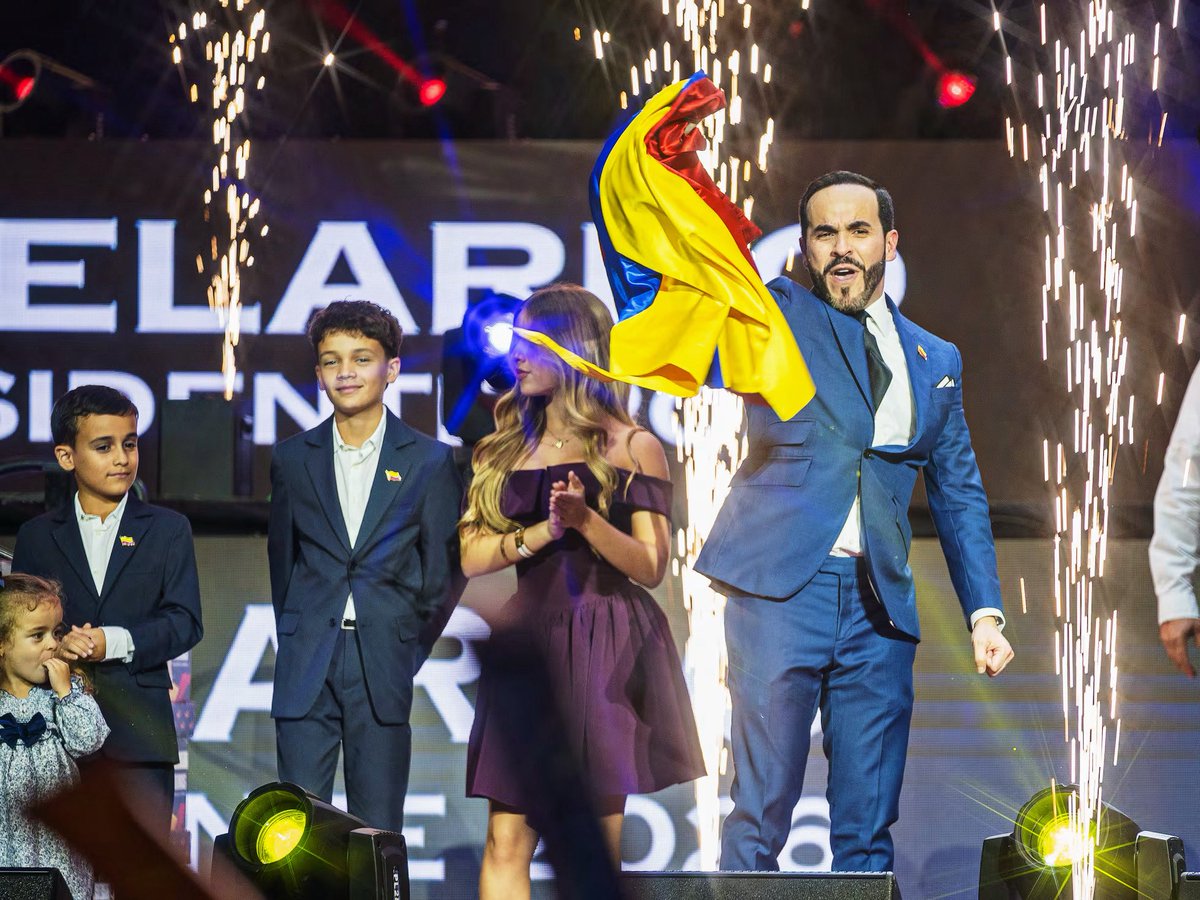 Inevitablewest's tweet photo. 🚨BREAKING: Right-wing populist  Abelardo has WON the 1st round of the Colombian presidential election with 43% of the vote in SHOCK result

Make Latin America Great Again! 🇨🇴 https://t.co/U65kRwKNnT
