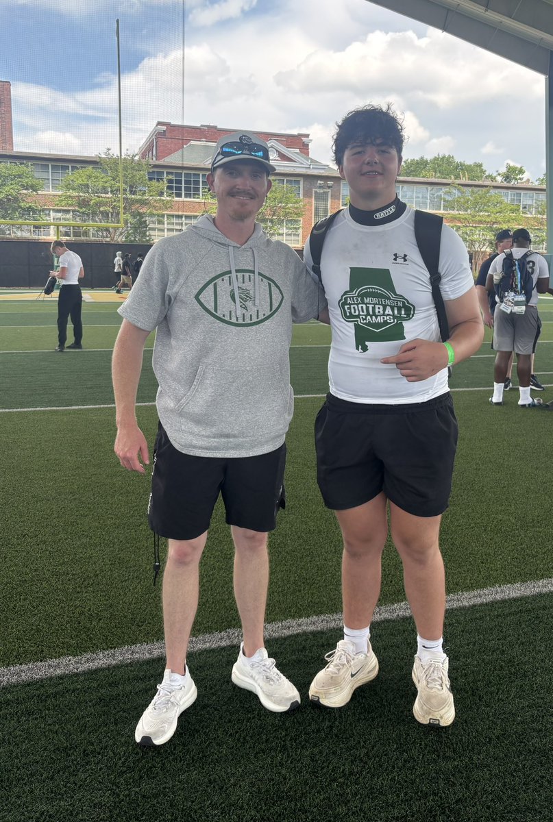 braylonhill_52's tweet photo. Appreciate the opportunity to compete at the UAB Mega Camp today. Thank you to @Coach_Jones_1 for taking the time to talk with me after camp. Looking forward to getting back on campus this fall. @UAB_FB @HallTechSports1 @PrepRedzoneAL @Top25PublicHSFB @DexPreps @UnLockYourGame_ @AL_Recruiting