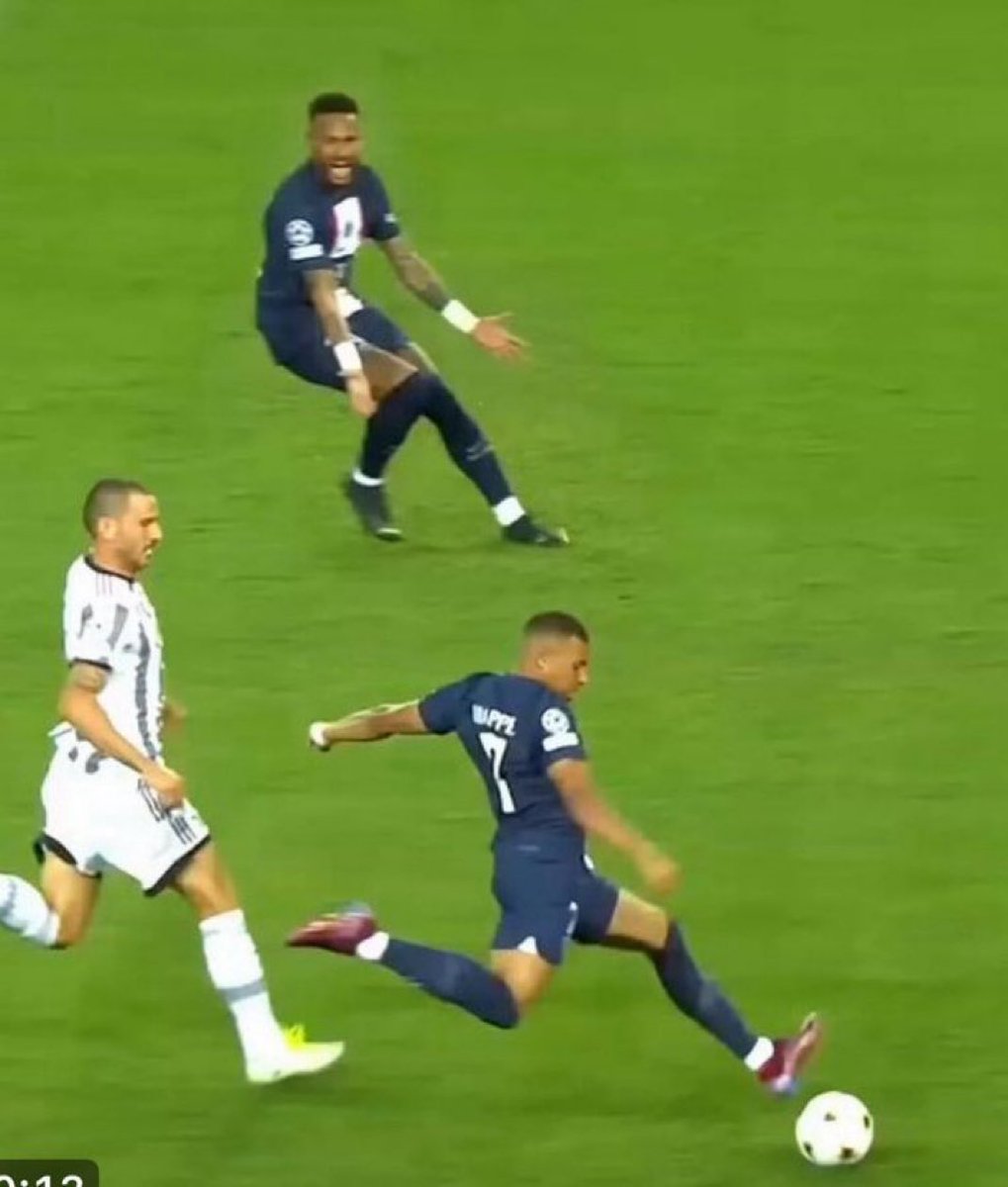 hushetsky99's tweet photo. La raison du pourquoi Mbappe n’a pas pris de LDC avec Paris @KMbappe https://t.co/SwL4Kzgxos