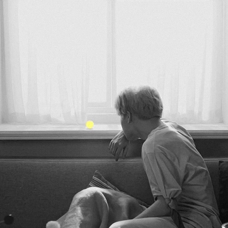 ttearsjm's tweet photo. #jikookau     ๑     aliança 

 Jimin registra em um diário cada detalhe de seu casamento com Jungkook, o dia mais importante de sua vida. Anos depois, Jungkook encontra aquelas páginas e decide lê-las sem que Jimin jamais descubra. https://t.co/oG2Ylf9OOj