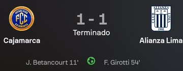 merengue8161's tweet photo. Después de 5 tarjetas rojas consecutivas jugando de visita ,hoy ya no hubo tarjeta roja y tampoco necesitaban el triunfo porque el trabajo ya estaba hecho ✅️ @Liga1TeApuesto @TuFPF https://t.co/hFBP61UCOy