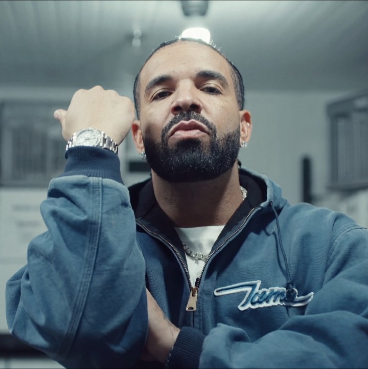 PopMedia_1's tweet photo. Rappers With The Biggest Fanbase (Worldwide): 

1️⃣ Drake - Team Drizzy 
2️⃣ Nicki Minaj - The Barb 
3️⃣ Travis Scott - Ragers
4️⃣ Cardi B - the Bardi Gang 
5️⃣ Eminem - Stans
6️⃣ Megan Thee Stallion - The Hotties 
7️⃣ Rick Ross - Rozay
8️⃣ Lisa - LiIIies
9️⃣ Ice Spice - Munchkins https://t.co/IhOezQQe8U