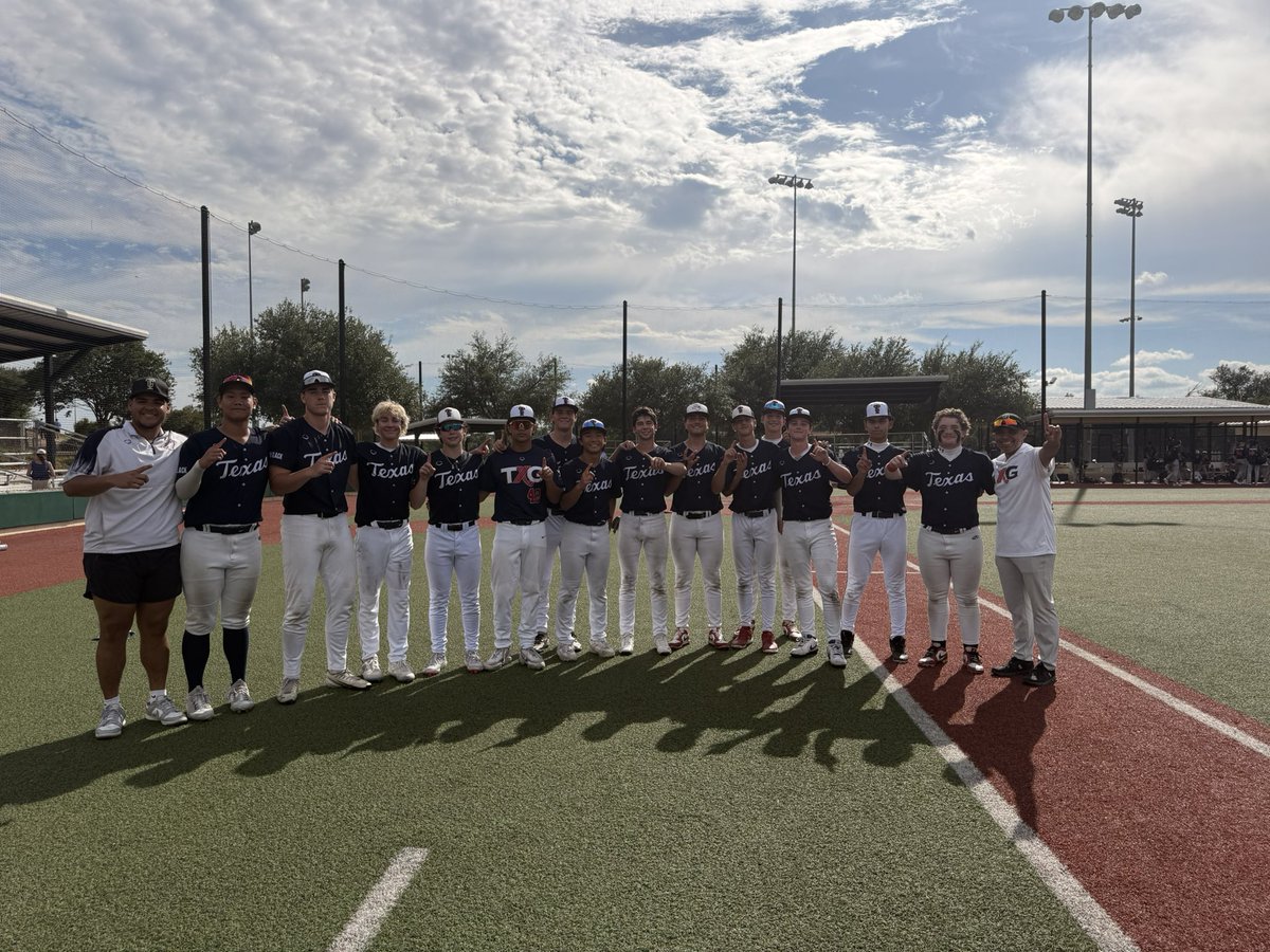 RB_Tournaments's tweet photo. 💥💥CHAMPION ALERT💥💥

The 18u Gold Bracket tournament champions of the Angelina College and Centenary College Showcase Tournament are: 

🏆TEXAS GENERALS🏆

They won on a walkoff homerun!

Congratulations!! https://t.co/gxkvYkZwYW