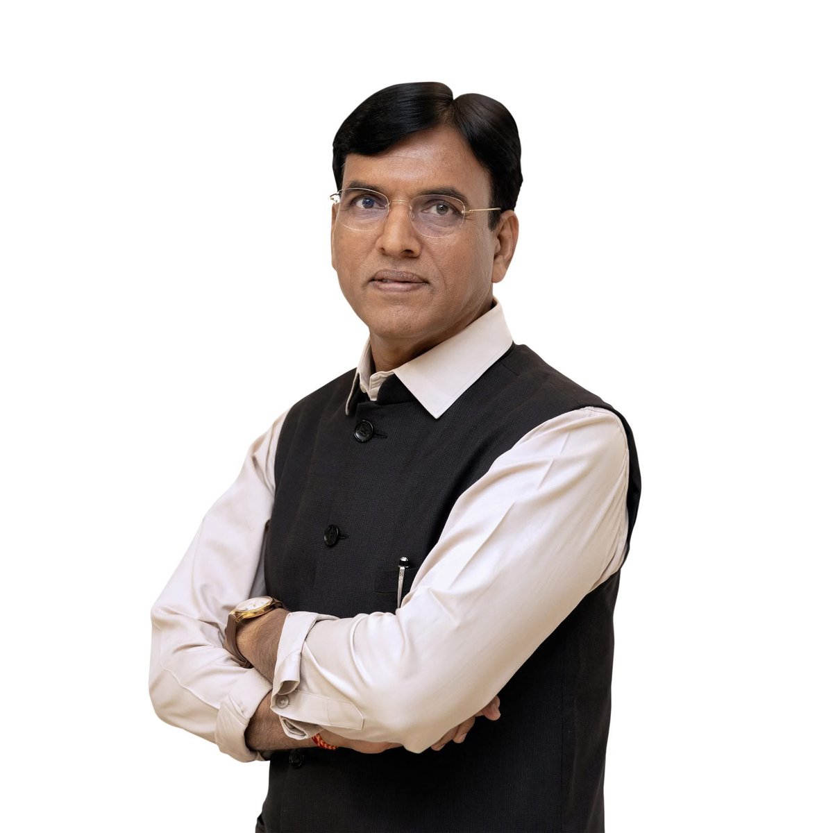 PandaJay's tweet photo. Warm birthday wishes to my @BJP4India colleague and Union Minister, Dr. @mansukhmandviya. Your contributions in the areas of labour welfare and sports development are helping advance the vision of Prime Minister @narendramodi for a stronger and more inclusive India. May Mahaprabhu Jagannath bestow upon you good health and a long life 🙏🙏