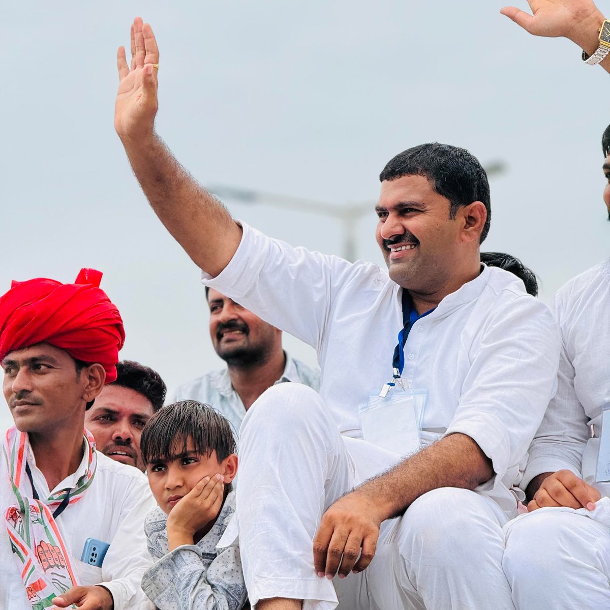 kotda_shetan's tweet photo. बनासकांठा कांग्रेस जिलाध्यक्ष एवं थराद के पूर्व विधायक, संघर्षशील और जनप्रिय नेता आदरणीय श्री गुलाब सिंह जी राजपूत को जन्मदिन की हार्दिक बधाई एवं अनंत शुभकामनाएं। 
@GulabsinhRajput https://t.co/ulR4gJ8VFo