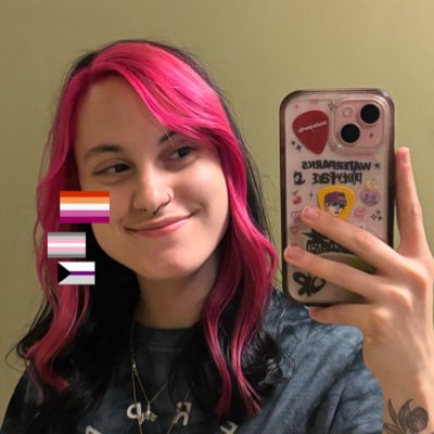 haleyamasetta's tweet photo. hey guys is anyone else gay #NewProfilePic https://t.co/dythejtIrk