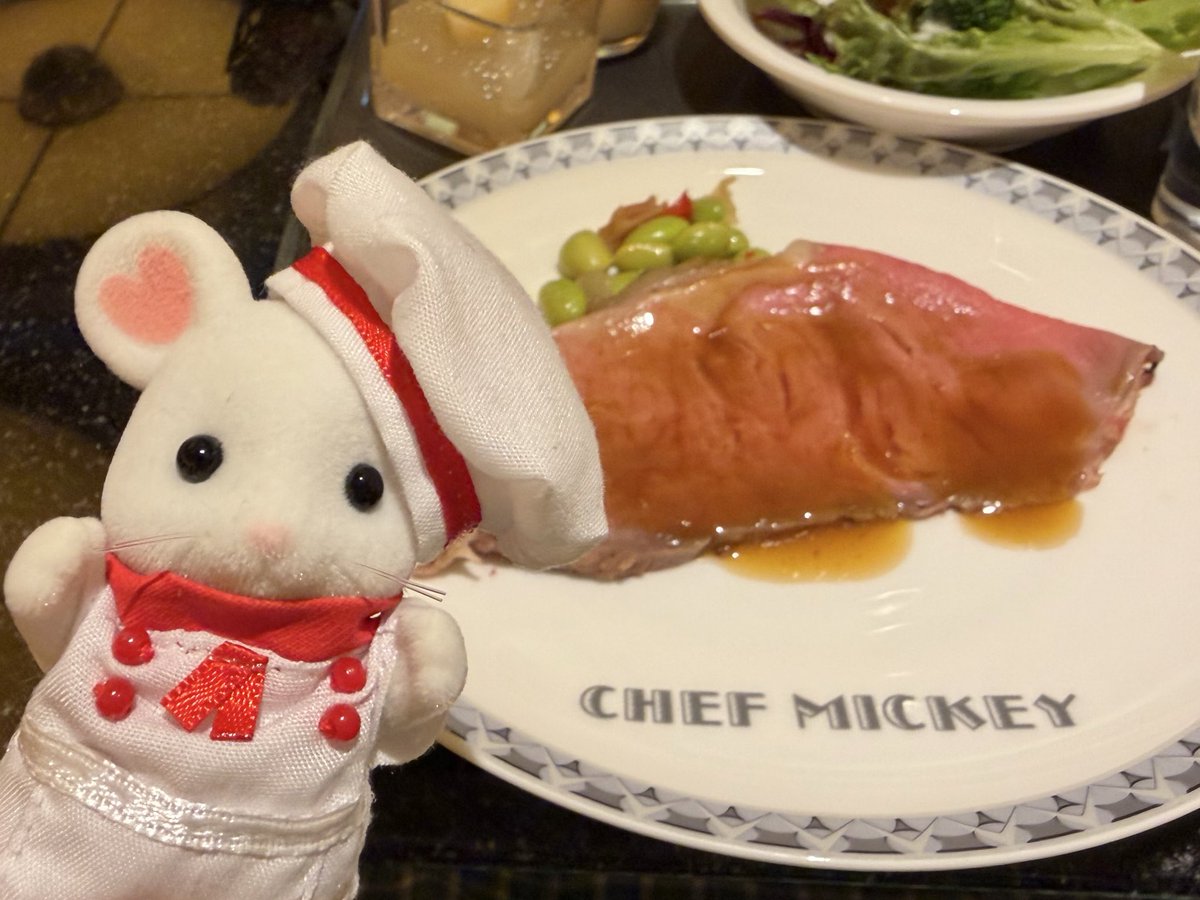 kitaura_5's tweet photo. 初めてのシェフミッキー🍳🐭
写真には写ってないですが、シェフ姿のミッキーがかっこよかったです！

#シルバニアファミリー
#シェフ・ミッキー https://t.co/4FYo6R4ncD