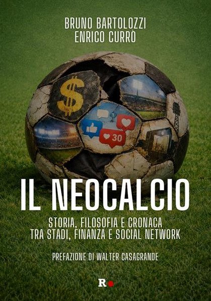 enricocurr's tweet photo. #SETTIMO POTERE
#NEOCALCIO E INFORMAZIONE
#NARRAZIONE VIRTUALE
#IL CASO MILAN
L'Italia è precipitata al 56esimo posto su 180 Paesi nella classifica della libertà di stampa secondo Reporters sans frontières. Il racconto edulcorato del calcio e delle sue connessioni sempre più spinte con l'economia e con le speculazioni finanziarie può apparire un aspetto secondario della questione, ma non lo è affatto. La narrazione virtuale del Neocalcio è un caso di scuola, che le vicende del Milan avvolte per lo più da anni nell'ovatta mediatica illustrano perfettamente. Del cosiddetto Settimo Potere dei social network si parla nella recensione firmata da Giuseppe Smorto al libro "Il Neocalcio" di Bruno Bartolozzi ed Enrico Currò sul quotidiano nazionale L'Altravoce.